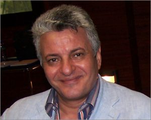 الكاتب محمود البوسيفي.