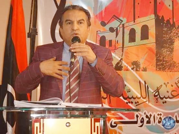 الشاعر والإعلامي خالد المحجوب.